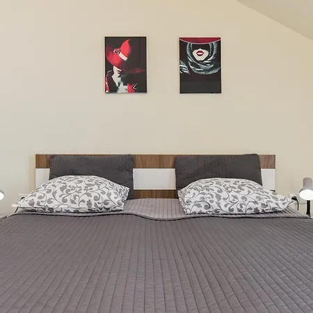 Apartament Grey Red Połąga
