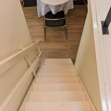 Apartament Grey Red *